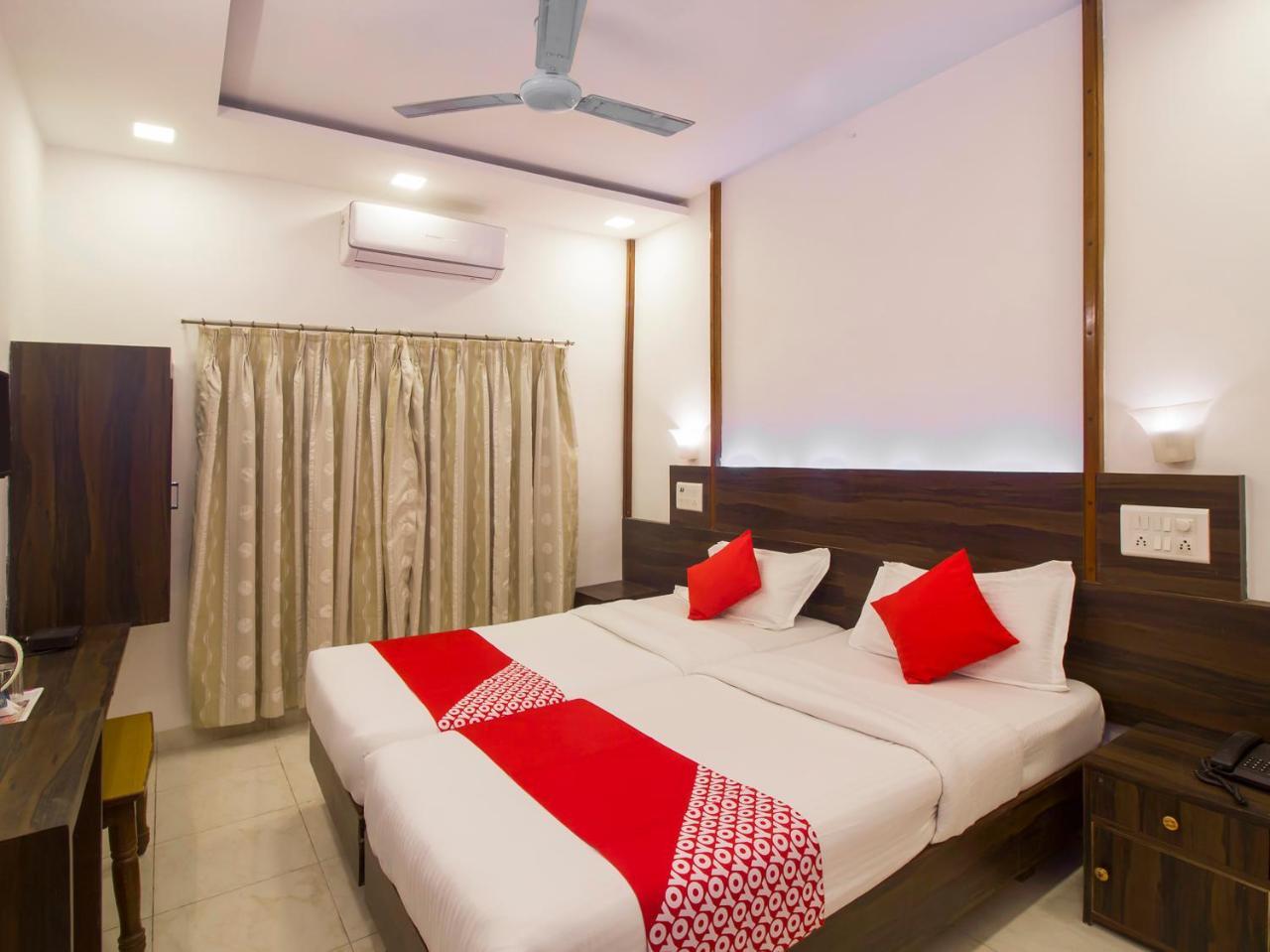 Oyo Flagship 19825 Hotel Panchratna 潘韦尔 外观 照片
