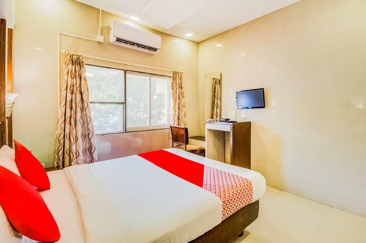 Oyo Flagship 19825 Hotel Panchratna 潘韦尔 外观 照片