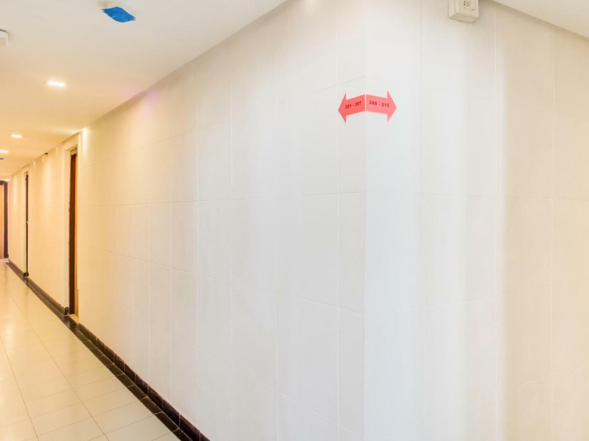 Oyo Flagship 19825 Hotel Panchratna 潘韦尔 外观 照片