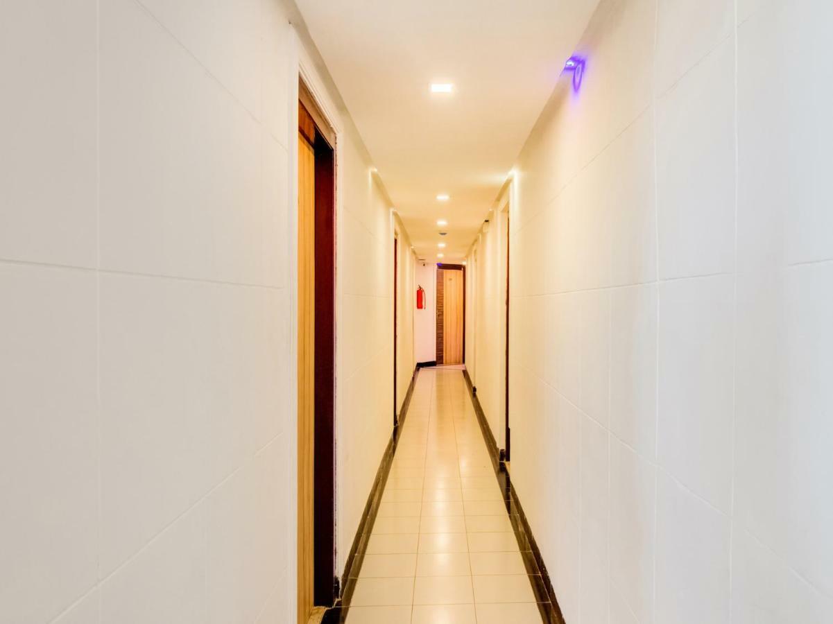 Oyo Flagship 19825 Hotel Panchratna 潘韦尔 外观 照片