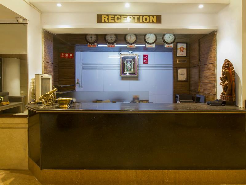 Oyo Flagship 19825 Hotel Panchratna 潘韦尔 外观 照片