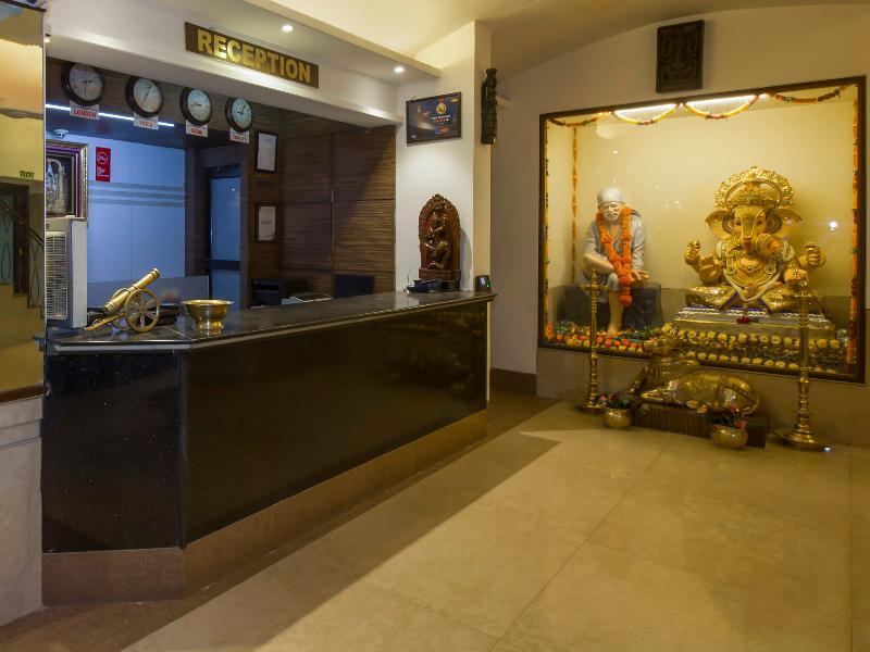 Oyo Flagship 19825 Hotel Panchratna 潘韦尔 外观 照片